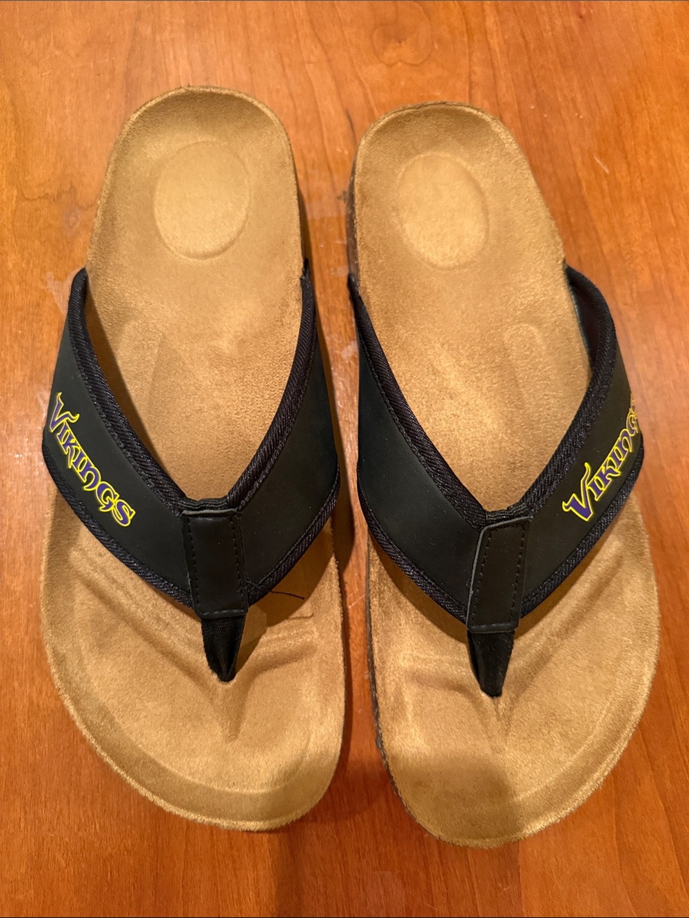 Unisex NFL Vikings Black and Tan Flip Flop Sandals